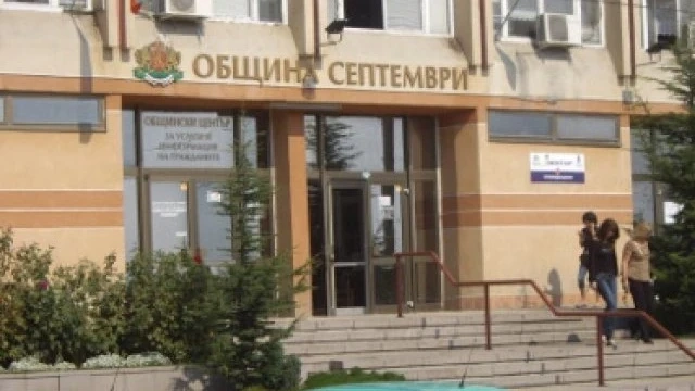 Нормално протичат изборите в община Септември