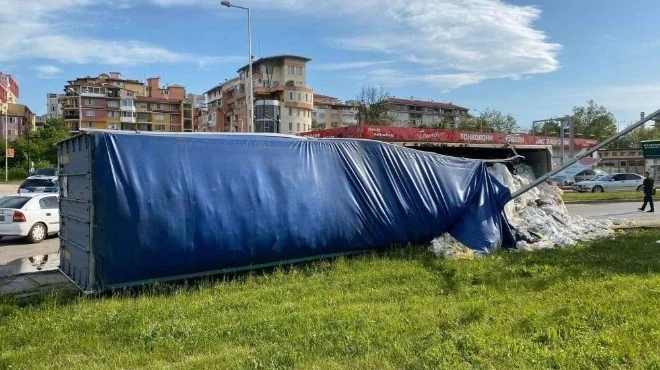 Тежка верижна катастрофа на 3 камиона в Бургас