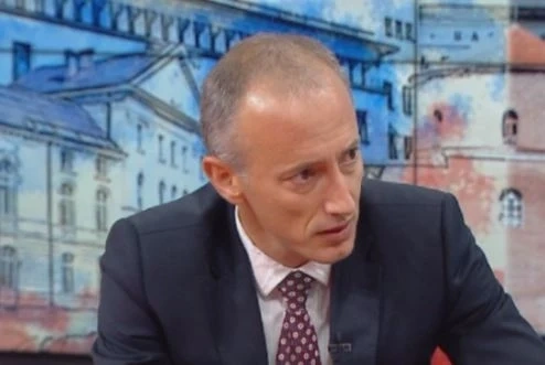 Красимир Вълчев: 100 са заразените от COVID-19 ученици и деца, учителите - 99