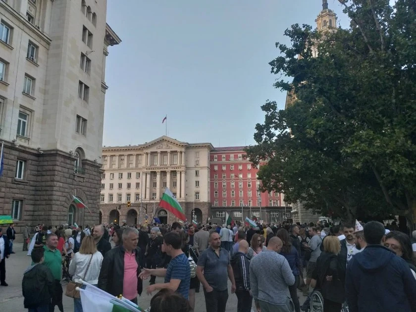 87 вечер на антиправителствени протести