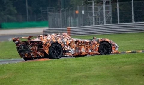 Първа снимка на най-екстремното Lamborghini в историята