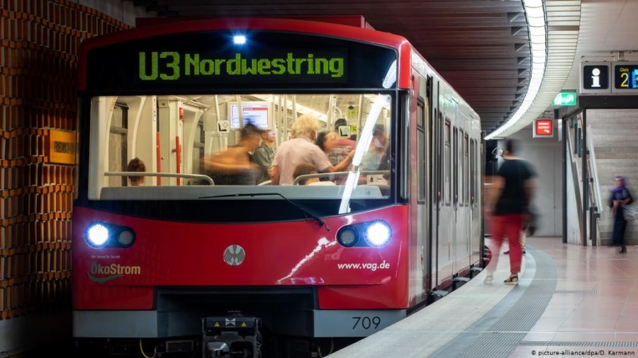 Външно министерство предупреждава за стачки в обществения транспорт в Германия