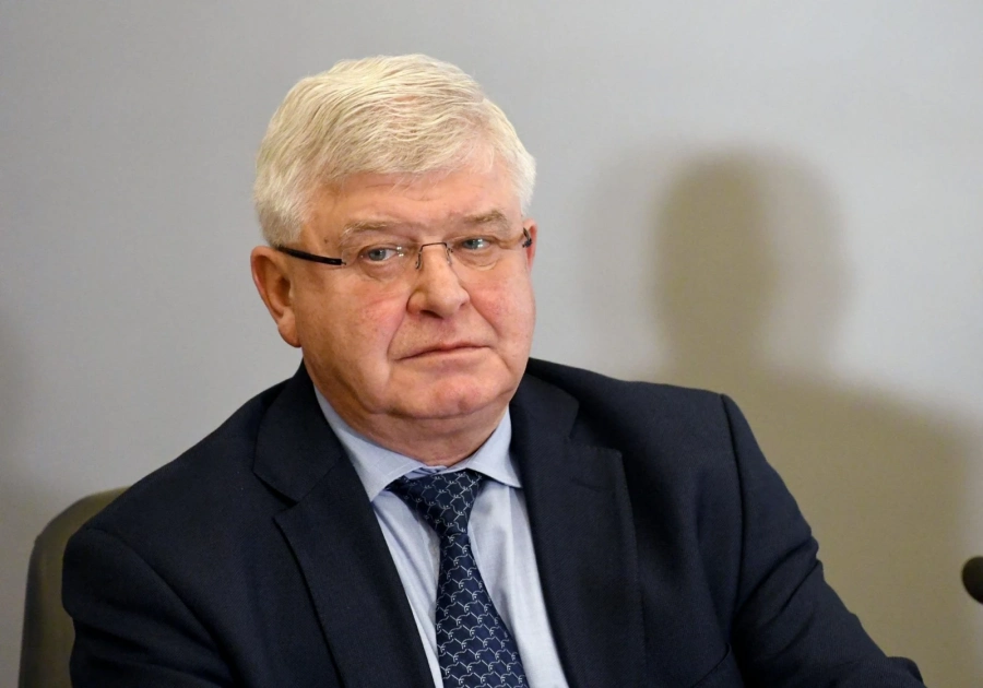Министър Ананиев с тревожни данни: 25% от работещите българи получават под минималната заплата