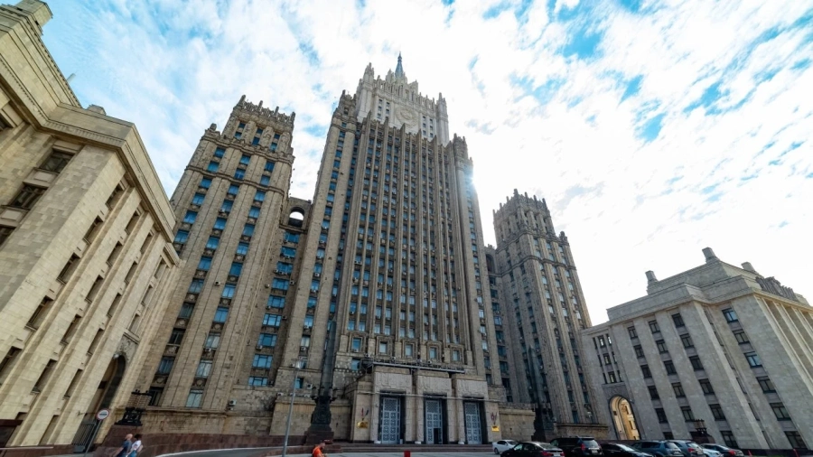 Москва изгони двама български дипломати