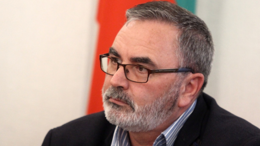 Доц. Кунчев: Препоръчвам планината и ски туризма