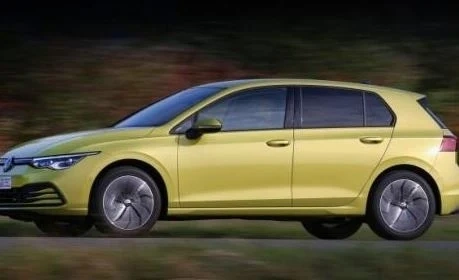 Golf 8 вече и на газ