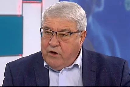 Гърневски: Мутафчийски е информирал Радев за положителната проба на началника на ВВС в неделя