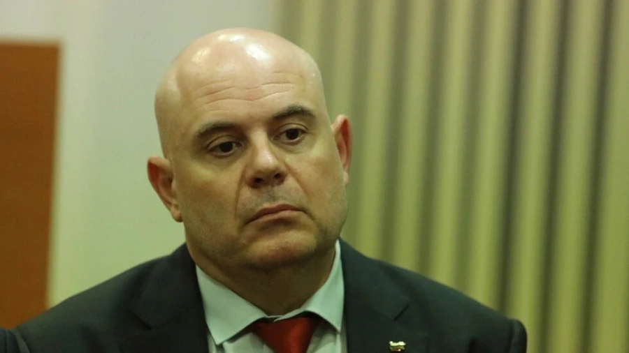 Главният прокурор е под карантина заради коронавирус в семейството му