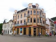 Затварят нощните заведения в Кюстендил от днес