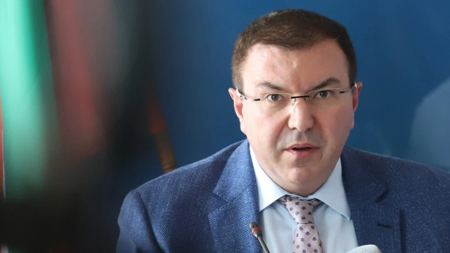 Здравният министър с подробности за пунктовете за тестване за коронавирус пред болниците