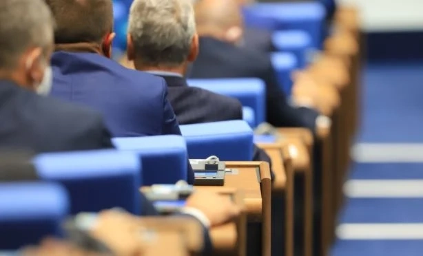 Депутатите приеха на първо четене Бюджет 2021