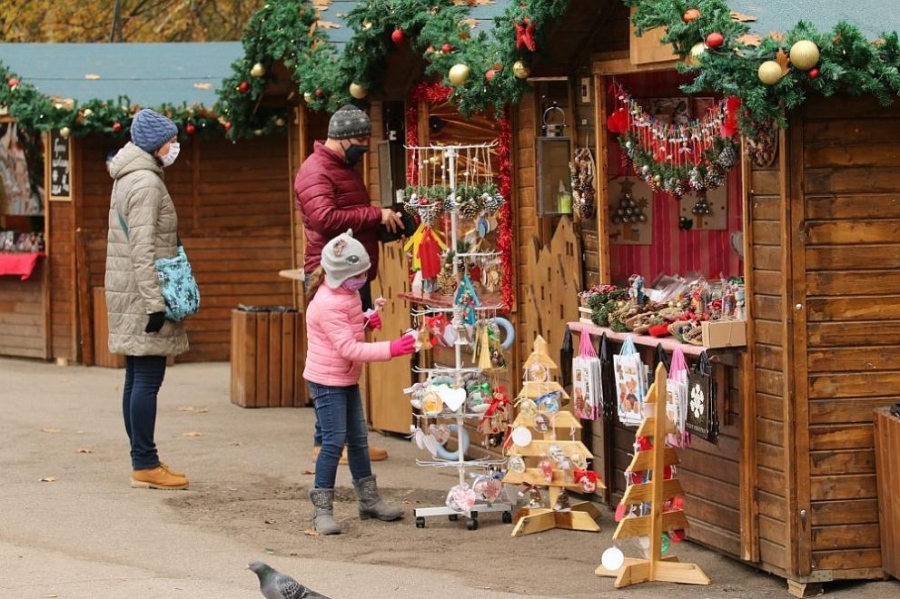 Коледният дух завладя София