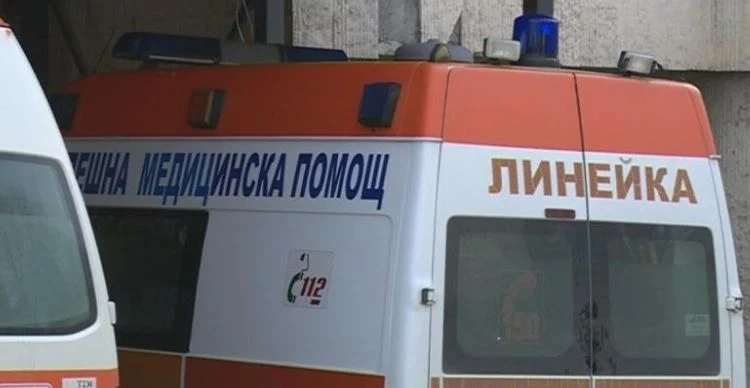 Пациент с COVID-19 скочи от 8-ия етаж на болницата в Бургас