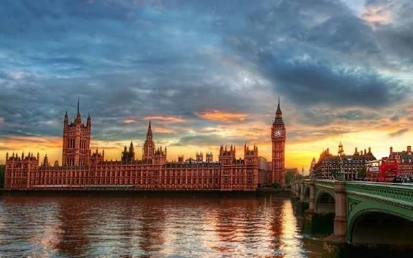 От 1 януари 2021 г. българите могат да влизат и пребивават във Великобритания до 6 месеца