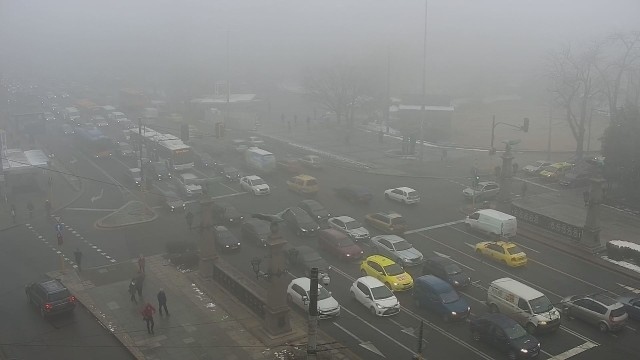 София на 15-о място в света по мръсен въздух днес 