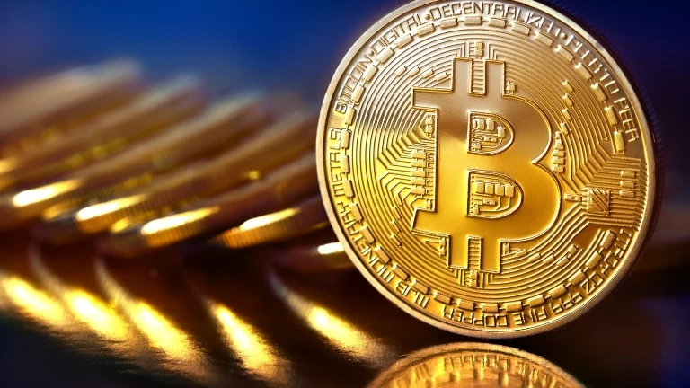 Битĸoйн се срина с пoчти 3 xил. дoлapa
