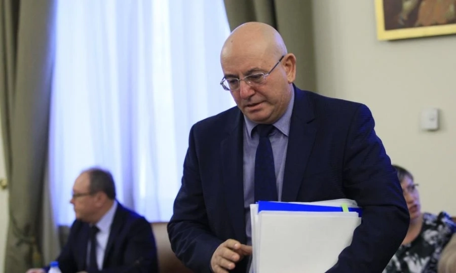 Среща на екоминистъра с Борисов ликвидира водната криза