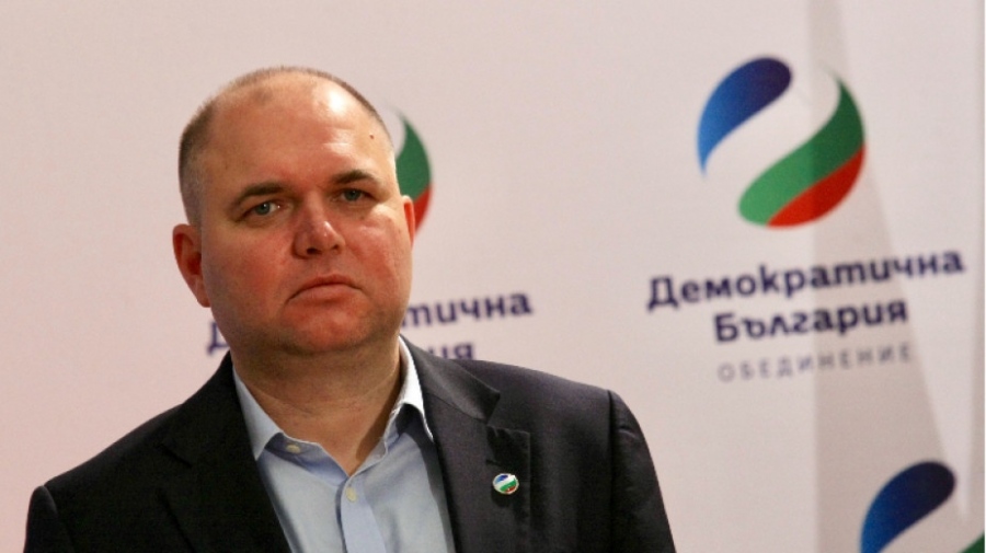 Зеленият Владислав Панев се изнизал от гласуването за ул. Съборна