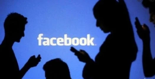 Messenger на Facebook се срина
