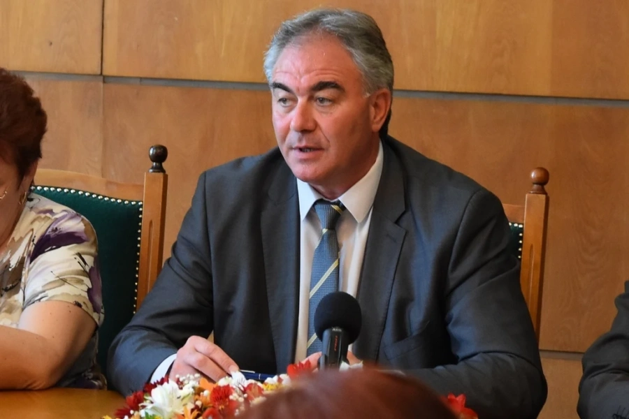 Кметът на Плевен е с коронавирус
