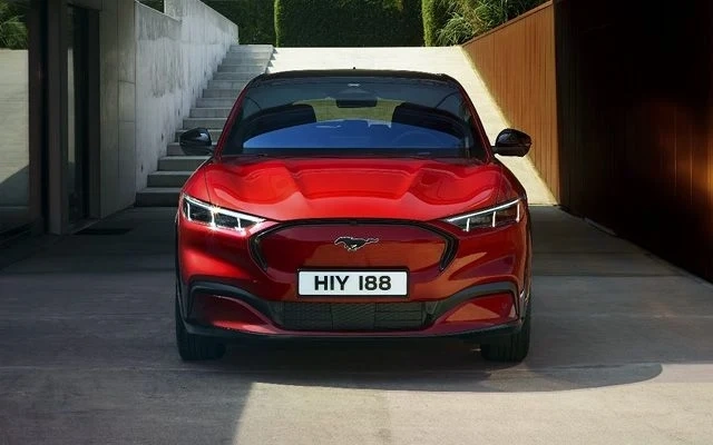 Новият електрически Mustang пристига в Европа