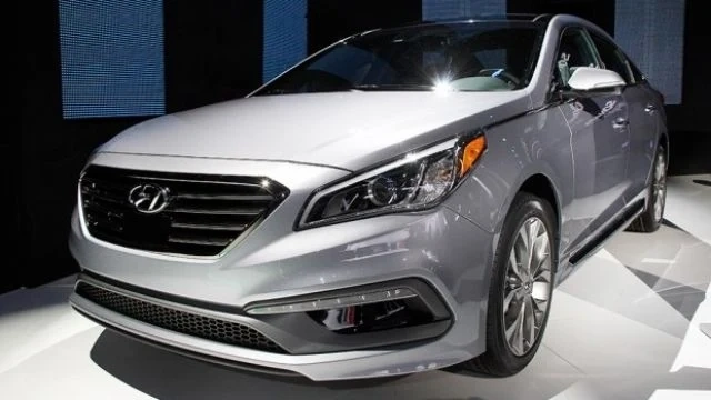 Hyundai безплатно ще замени двигателите Santa Fe и Sonata