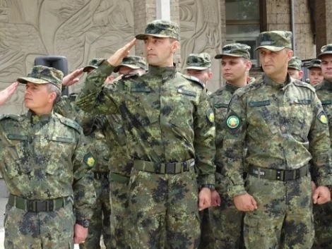 Парламентът прие доброволната военна служба