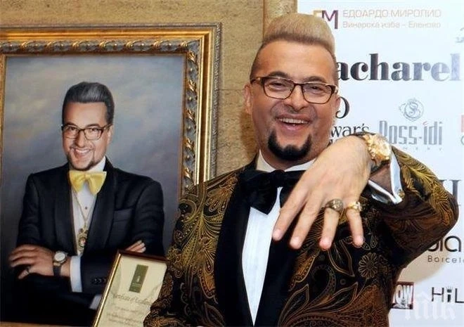 Евгени Минчев се сгоди