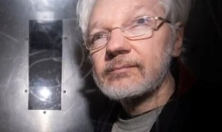 Асандж предупредил САЩ за изтекла информация
