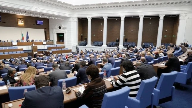 Депутатите приеха на първо четене главният прокурор да има надзорник