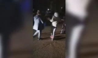 Жената, простреляна на новогодишното хоро, остава в болница