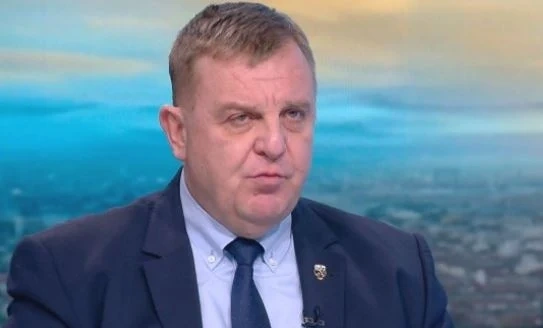 Каракачанов: Има възможност да предоставим 3 или 4 хеликоптера Кугър за медицински цели