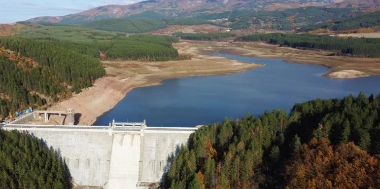 Контролирано изпускат язовир Студена