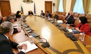Борисов заръча на министрите: В петък зимата идва с пълна сила, да се внимава много