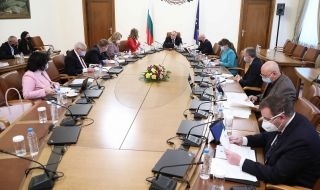 Сегашното управление трябва да си плати за всичко