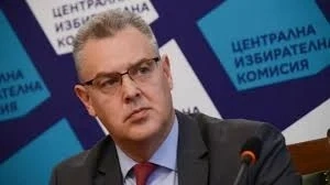 Видеонаблюдение за изборите? Шефът на ЦИК разкри дали е възможно