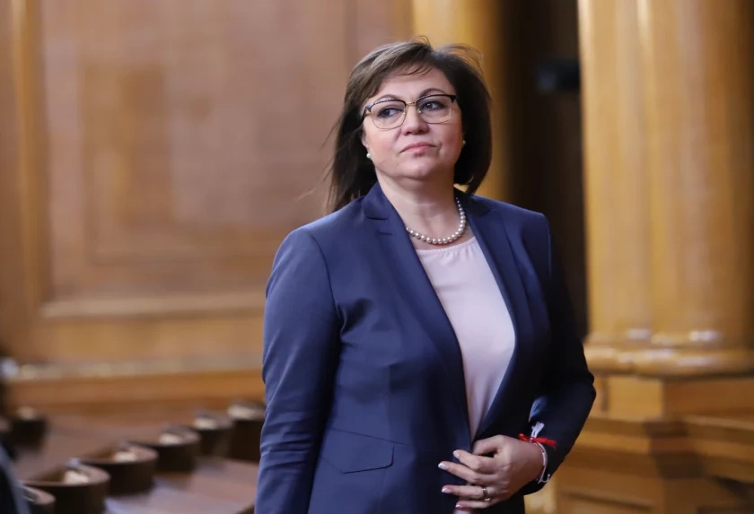 Корнелия Нинова кани Мая Манолова и Слави Трифонов на предизборни разговори