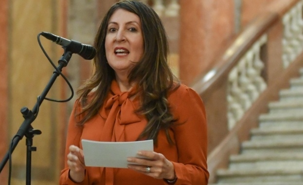 Херо Мустафа: Работила съм с Байдън и знам, че той е обединител