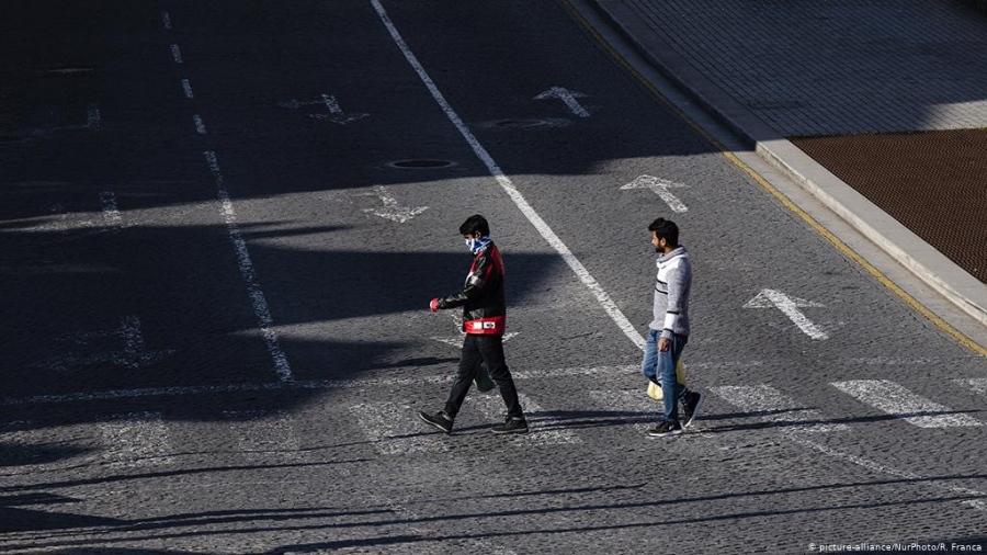 Трета вълна! Португалия затваря всички училища за най-малко 15 дни