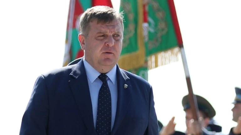 Каракачанов: Повечето българи подкрепят изграждането на силна армия