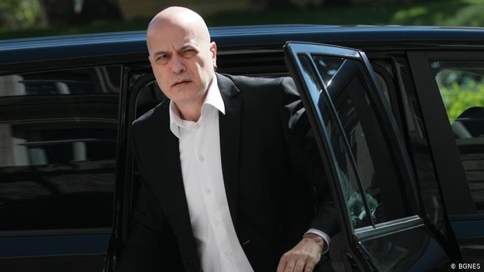 Слави Трифонов с мощна критика по bTV