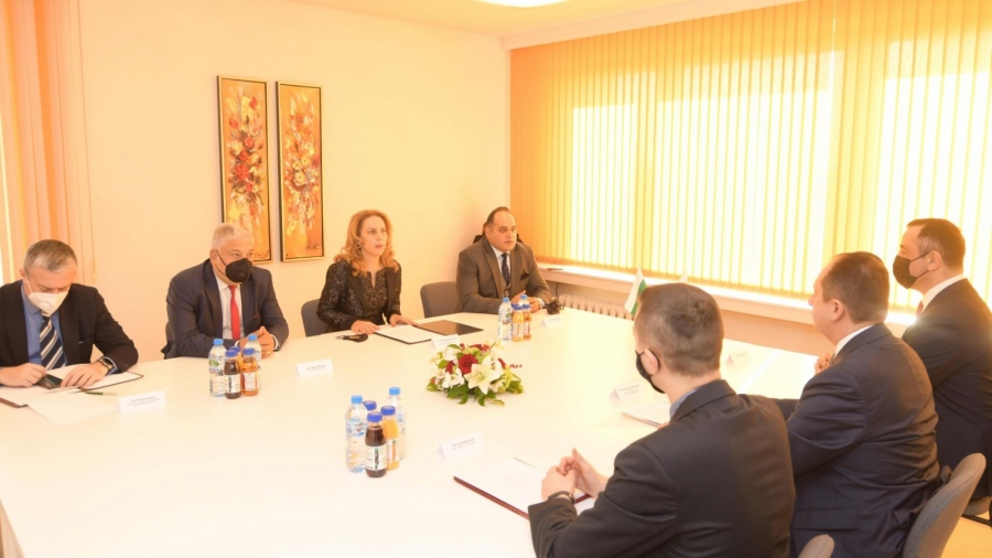 Вицепремиерът Николова обсъди развитието на туризма и сътрудничеството ни с Полша