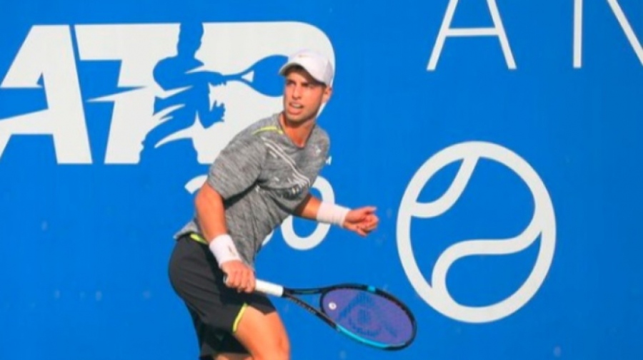 Адриан Андреев отпадна във втория кръг на турнира в Сингапур
