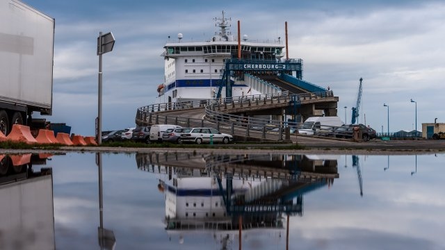 Великобритания днес обяви че отлага въвеждането на гранични проверки на