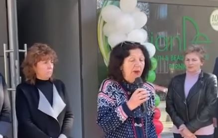 Експертката водач на листата на партията на Слави Трифонов Има