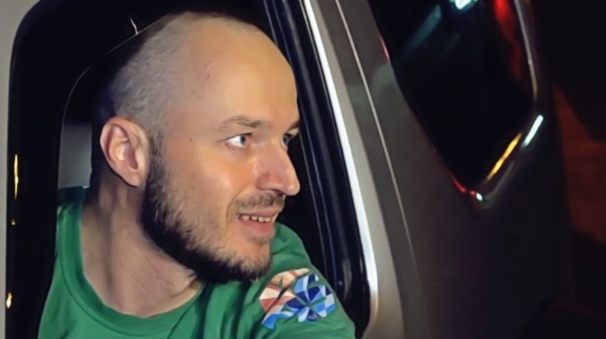 Уникално! Политологът Стойчо Стойчев друса кючеци с Галена (ВИДЕО)