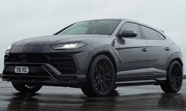 Две от актуалните мощни SUV та се изправят в мокра надпревара