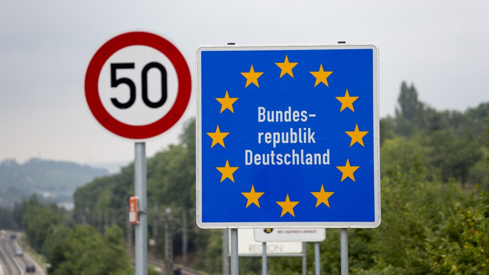 Рестрикциите върху пътуванията и бизнеса в Германия ще останат в