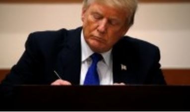 Бившият президент на САЩ Доналд Тръмп се завръща в социалните мрежи