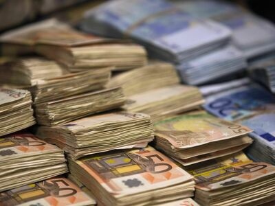 Броят на депозитите в евро отбелязва почти двоен ръст само